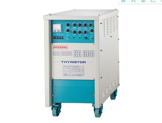 卷圓機(jī)工作